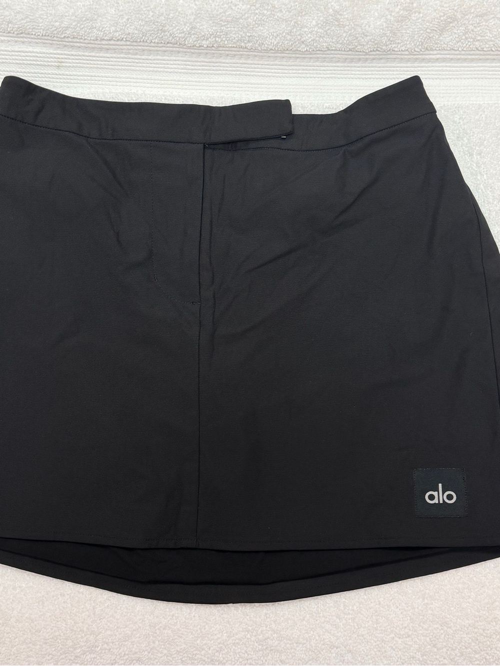 ALO Yoga Women's Black Skirt